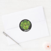 Lachende groene sla ronde sticker (Envelop)