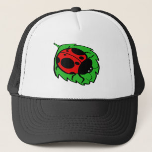 Lachende lieveheersbeestje op een groen blad trucker pet