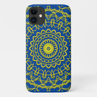 Lacy Gold Colour Circular Design op donkerblauw iPhone 11 Hoesje