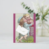 Lady Coyly stuurt Kiss af Briefkaart (Staand voorkant)