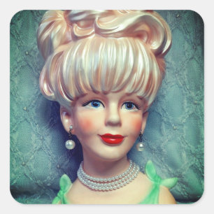  Lady Head Vase Big Bouffant Hair Pearls Vierkante Sticker