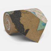 Lady Préparant un nouveau Cravate de soie tissé (Roulé)