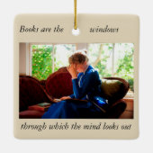 Lady reading keramisch ornament (Achterkant)