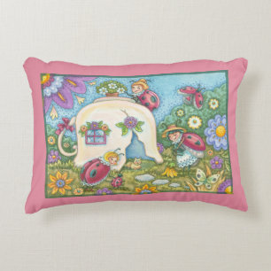 Ladybug Cottage ACCENT COUSSIN frontière