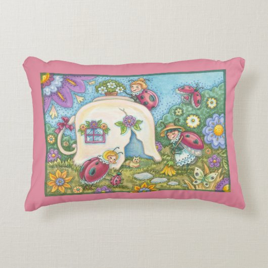 Ladybug Cottage ACCENT COUSSIN frontière (Devant)