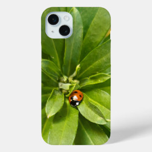 Ladybug op Flowers iPhone 15 Mini Hoesje