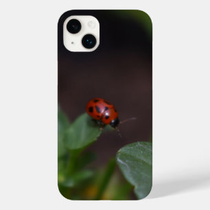 Ladybug op Flowers Case-Mate iPhone 14 Plus Hoesje