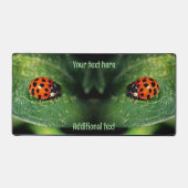 Ladybug op Leaf Close Up Personated Bureaumat (Voorkant)