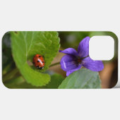 Ladybug op Sweet Violet Flowers Case-Mate iPhone Case (Achterkant (horizontaal))