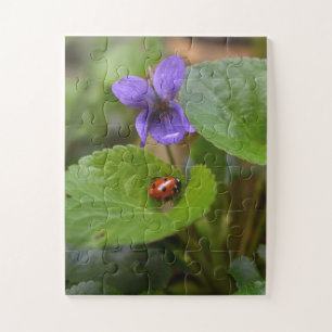 Ladybug op Sweet Violet Flowers Legpuzzel