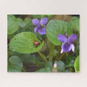 Ladybug op Sweet Violet Flowers Legpuzzel