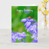Ladybug sur la carte d'anniversaire de Bluebells (Fleur jaune)