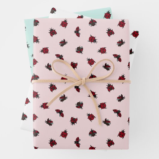 Ladybugs Pattern Pink White Turquoise Inpakpapier Vel (In situ)