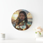 LAGOS - NIGERIA - SUPERHERO GROTE KLOK (Huis)