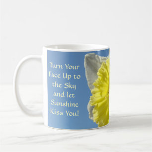 Laissez le soleil vous embrasser ! Tasses jaunes d