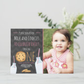 Lait et biscuits Première Invitation Anniversaire  (Debout devant)