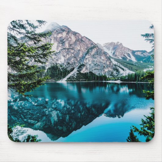 Lake and Mountain under White Sky Muismat (Voorkant)