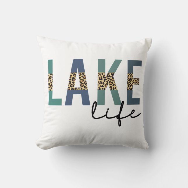 Lake Life Cheetah Print Typografie Kussen (Voorkant)