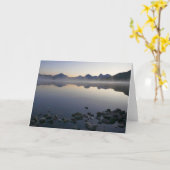 Lake McDonald bij zonsopkomst II Kaart (Gele Bloem)