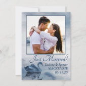 Lake Reflections | Stofblauwe Zwaan Foto Bruiloft Aankondiging (Voorkant)