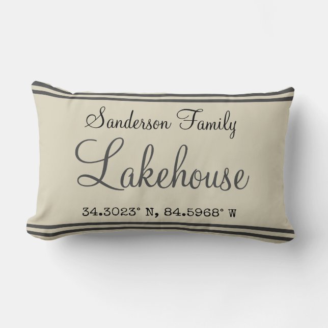 Lakehouse Familienaam Lumbar Kussen (Voorkant)