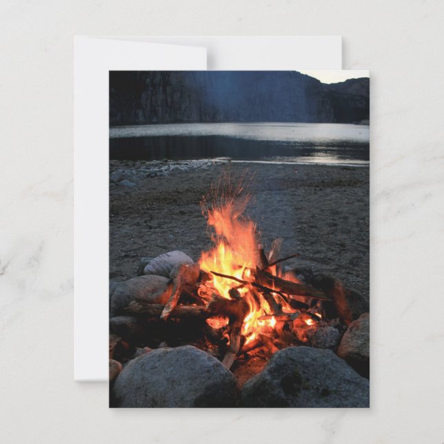 Lakeside Bonfire (Voorkant)