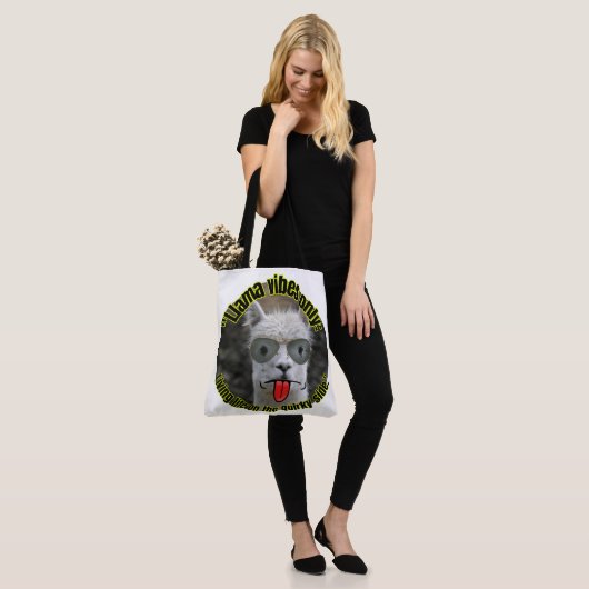 LAMA-QUOTESTIJL DRAAGTAS (Op model)