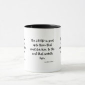 Lamentations 3:25 KJV Bible Verse Mug à deux tons (Centre)