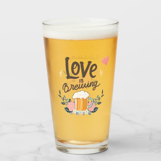 l'amour brasse du verre de bière (Devant (rempli))