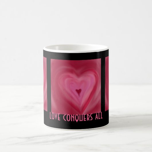 l'amour conquiert toute la tasse (Centre)