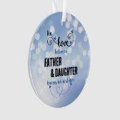 L'amour entre la distance père-fille (devant)