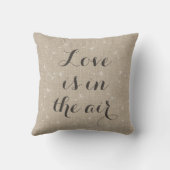 L'amour est dans le coussin d'Air Burlap (Verso)