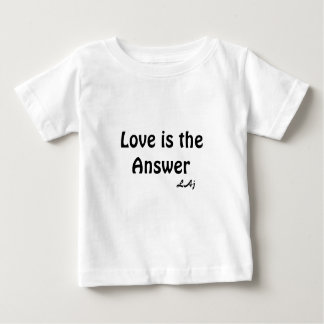 L'amour est la réponse du T-shirt bébé