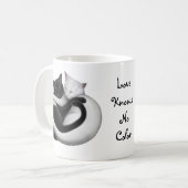 L'amour ne connaît aucune tasse de chats de (Devant gauche)