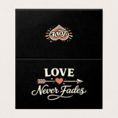 L'amour ne s'estompe jamais, flèche pointant vers  (Outside Unfolded)