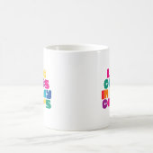 L'amour vient dans beaucoup de couleurs. Café Mug (Centre)