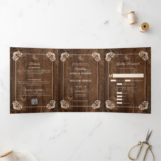 Land Western Rustiek Hout Formele Trifold Bruiloft Drieluik Uitnodiging (Binnen)