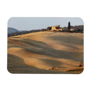 Landbouwveld bij zonsondergang, Val d'Orcia, Tosca Magneet