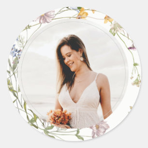 Landelijke bloemenkrans bruidsdouche foto ronde sticker