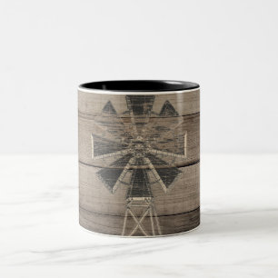 Landelijke verweerde houten landwindmolen tweekleurige koffiemok
