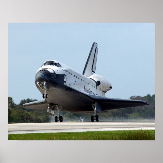 Landing van Space Shuttle Endeavor (STS-108) Poster (Voorkant)
