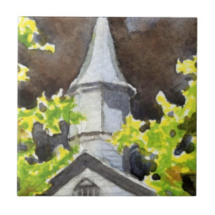 Landkerksteepel met donker storm achter tegeltje