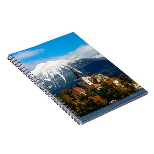Landschap in het meer van Bled in de herfst Notitieboek (Rechterzijde)