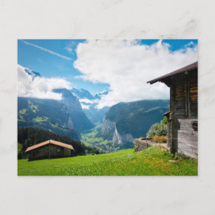 Landschap in Lauterbrunnen vallei in Zwitserland Briefkaart