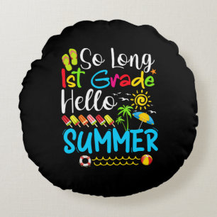Lange eerste graad Hallo zomerdag op school. Rond Kussen