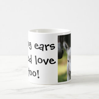 Lange oren hebben ook liefde nodig. koffiemok