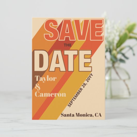 Lange schaduw Groovy Sinaasappel en bruine bruilof Save The Date (Staand voorkant)