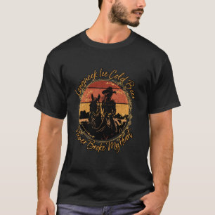 Langnek-ijs-koude bier heeft mijn hart nooit gebro t-shirt