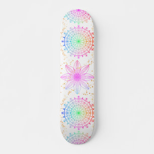 Langwerpige regenboog, gekleurd Mandala Skateboard