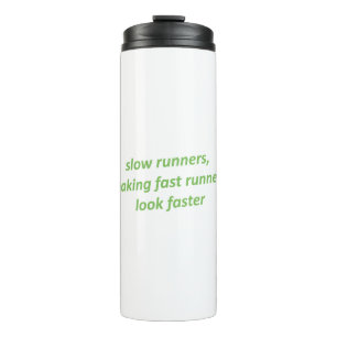 Langzame runners maken snelle runners sneller thermosbeker